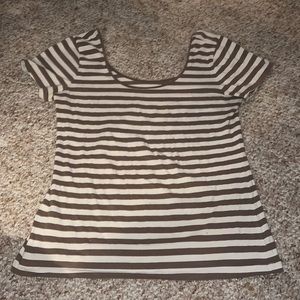 Comfy stretchy Old Navy shirt! Size : Large
